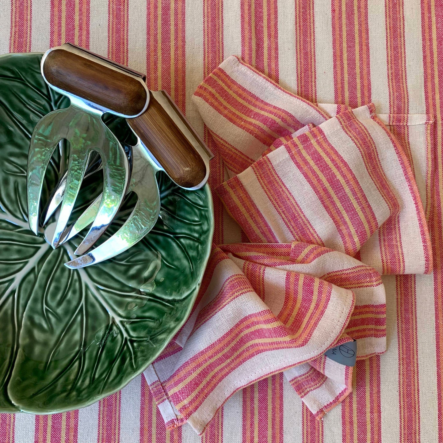 Andana Striped Tablecloth Set - Magenta