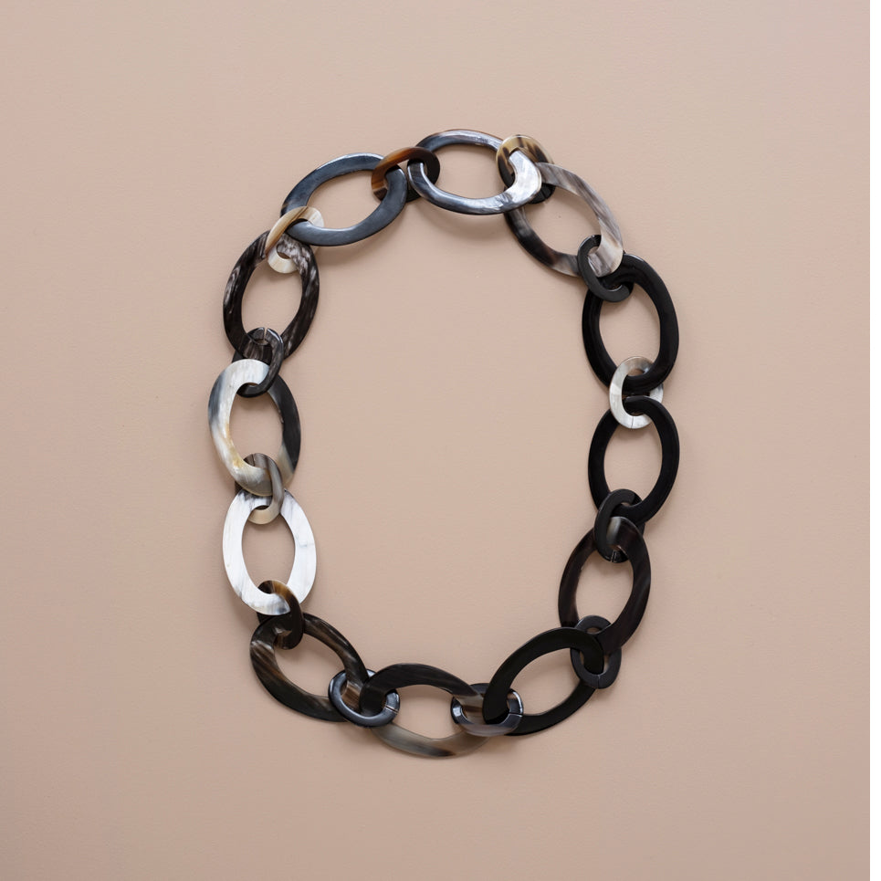 Oval Horn Chain Necklace