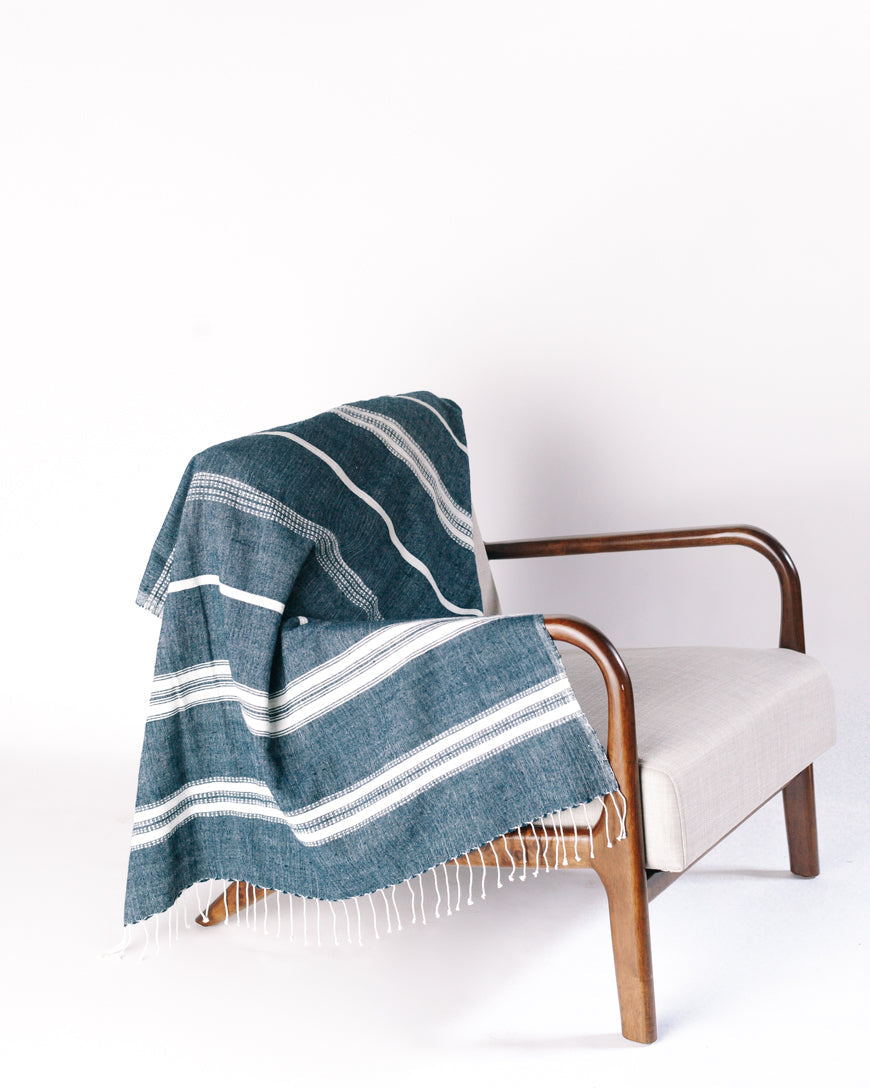 Aden Throw - Navy / Natural