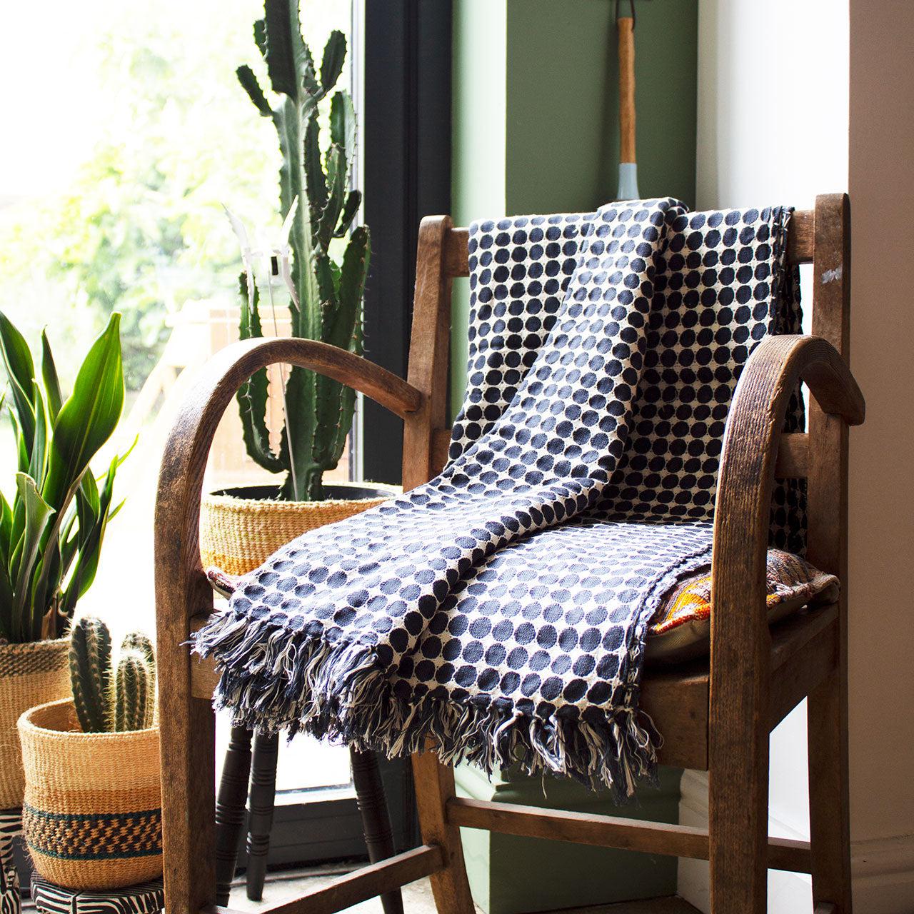 Tanzanian Handwoven Throw - Black Circles on White